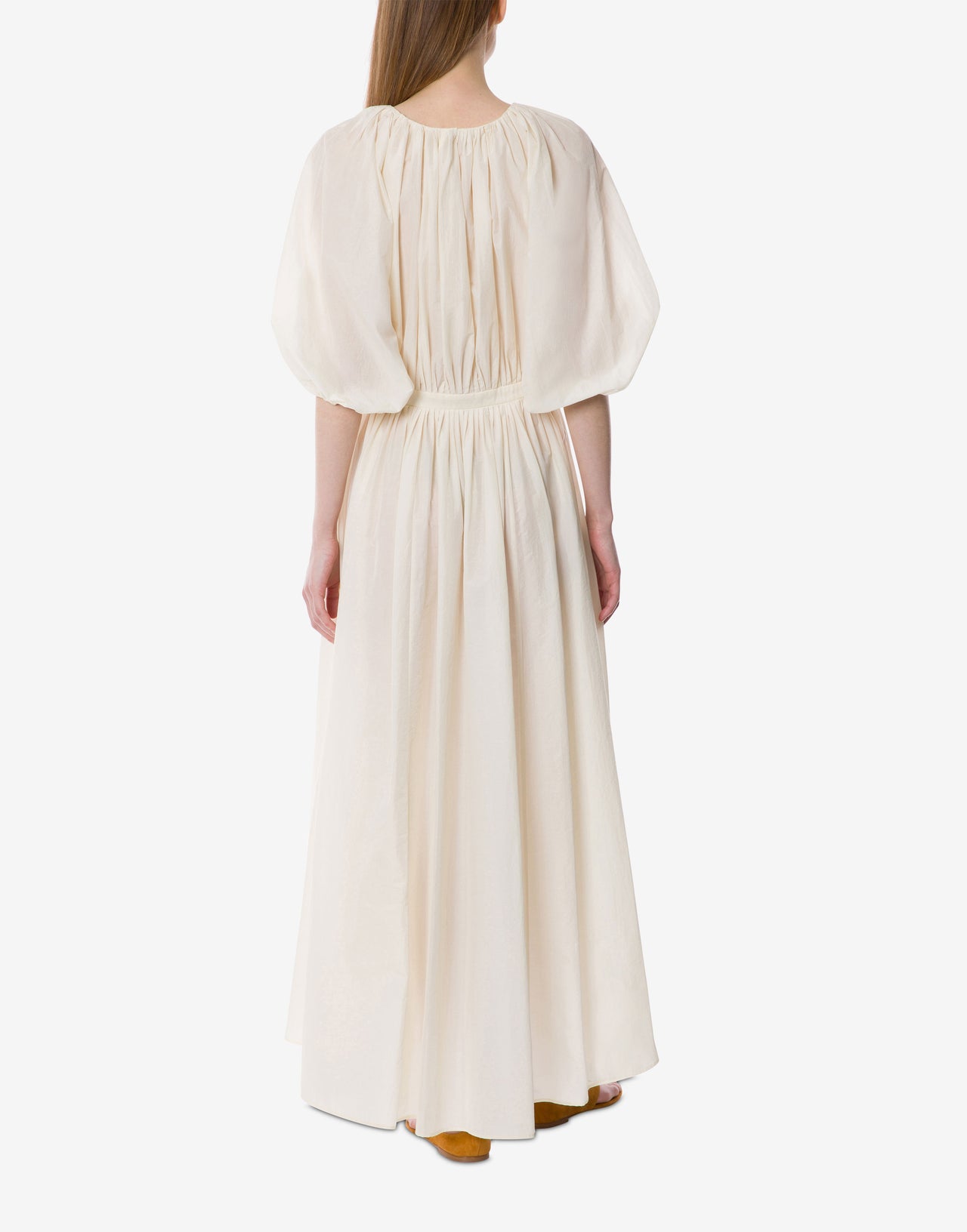 Long dress with puff sleeves and plunging neckline