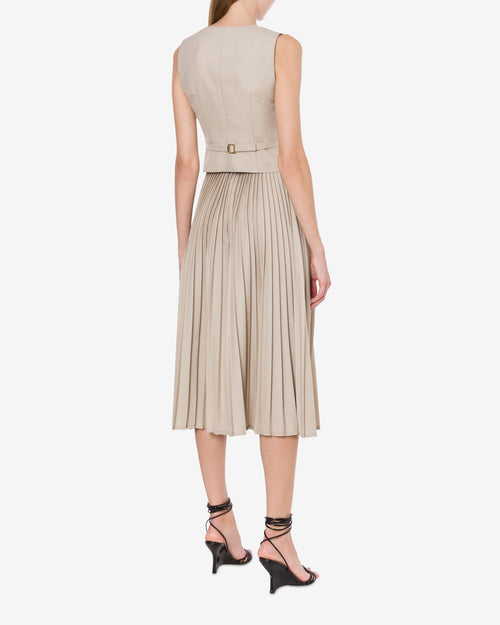 Pleated skirt in cool wool