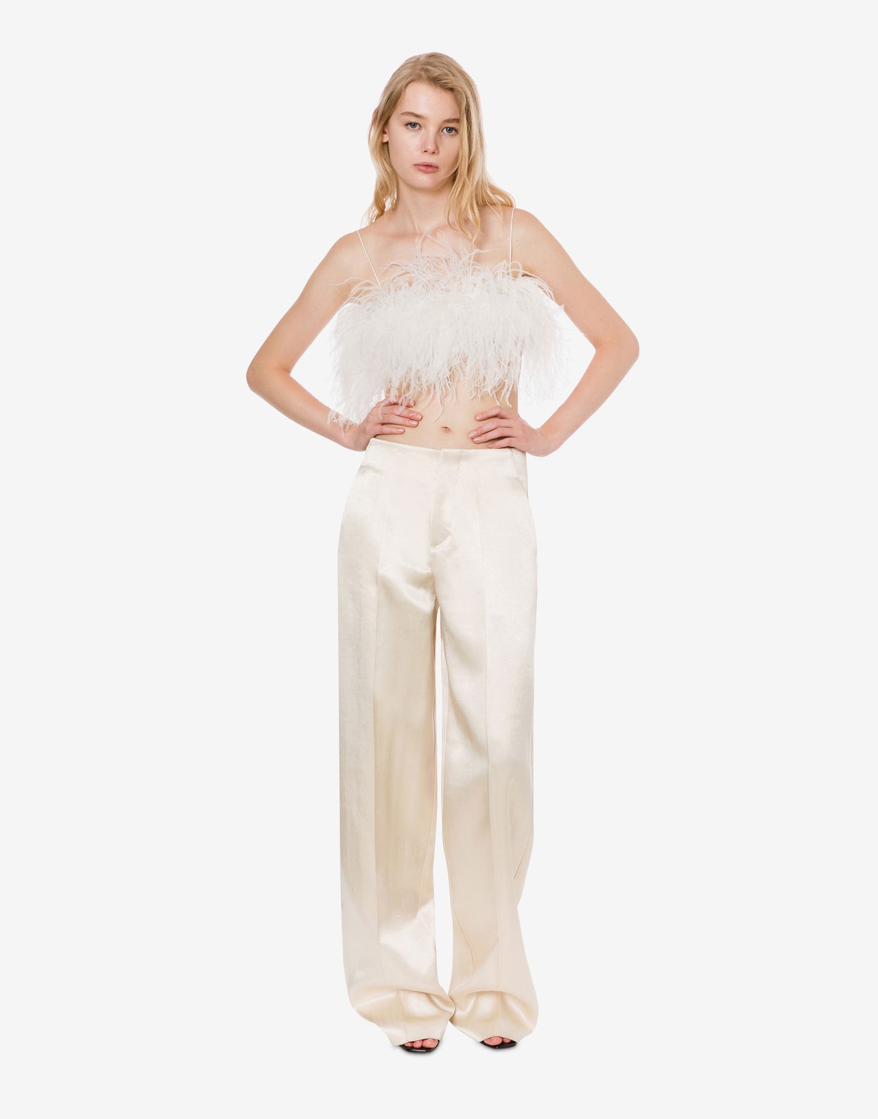 Micro top con plumas desmontables 