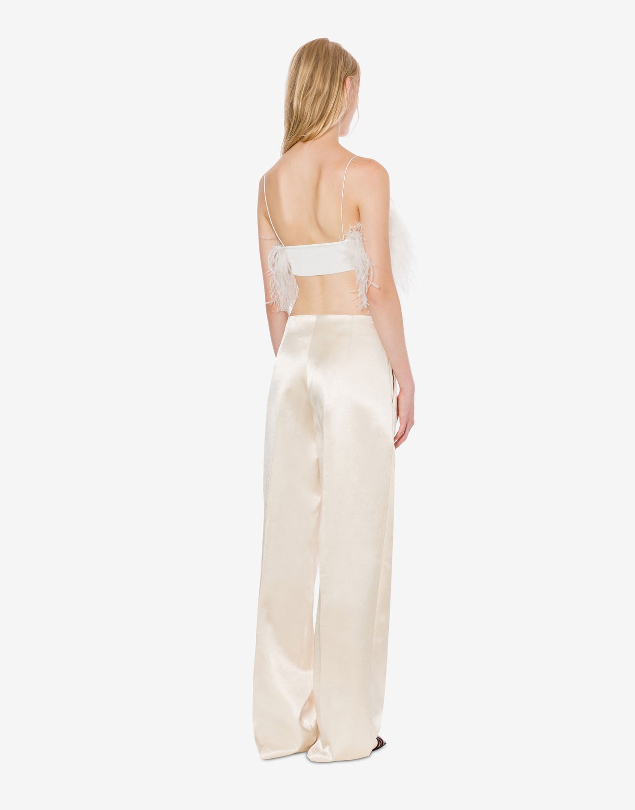 Micro top con plumas desmontables 