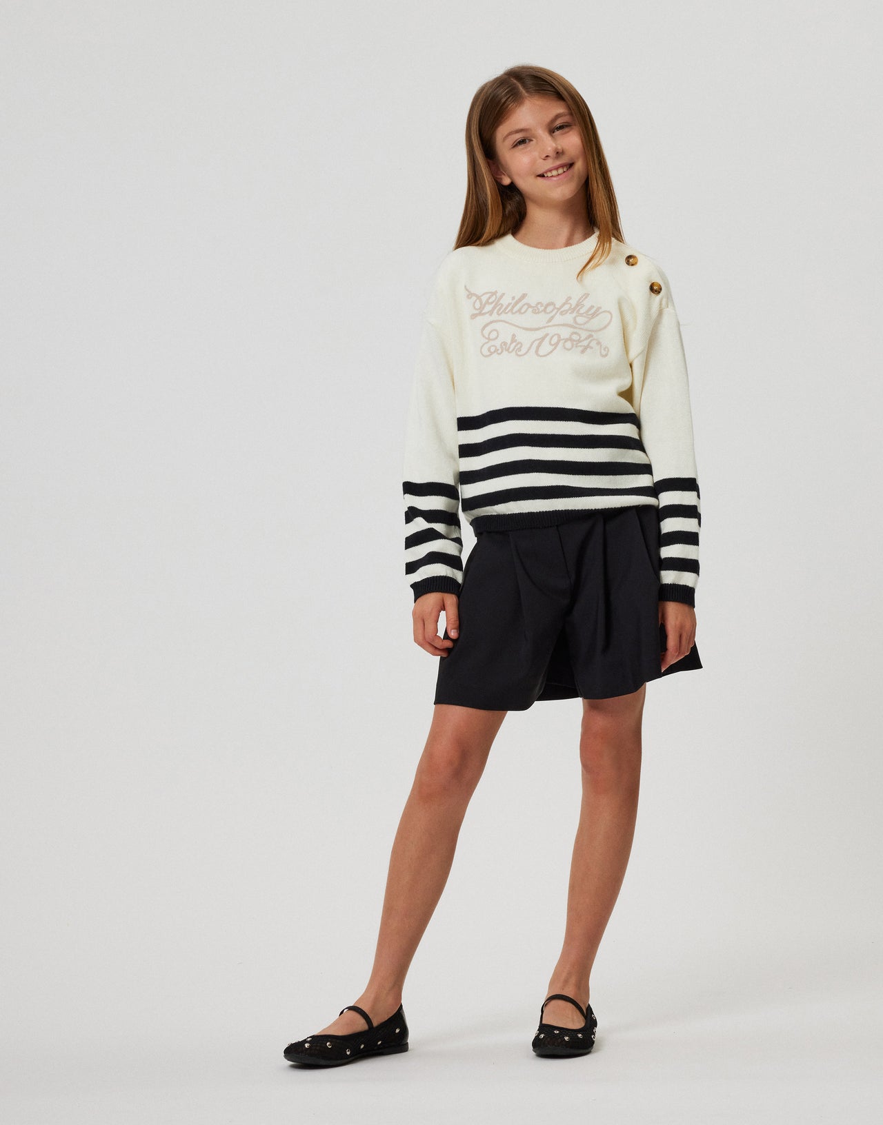 Kindershorts mit Taschen und Schleifenschärpe 